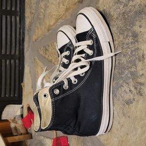 Size 7.5 Black Converse Shoes